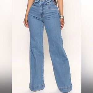 Trouser Flare Jeans - Medium Wash